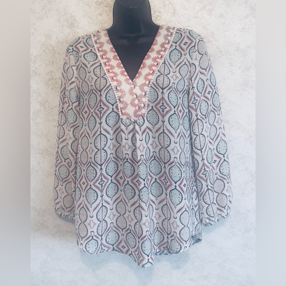 Ivanka Trump Pink Blue Geometric 3/4 Sleeve V-neck Womens Pull Over Petite Small